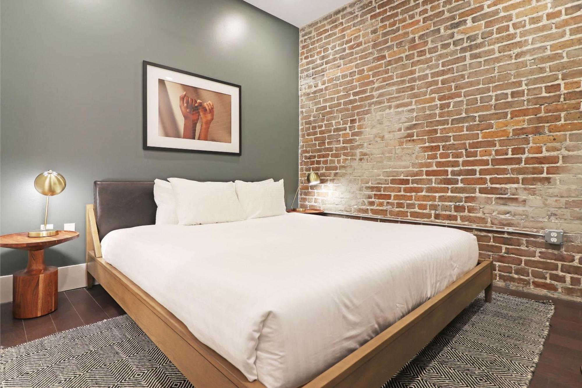 Apartahotel Roami At Motorworks 4*